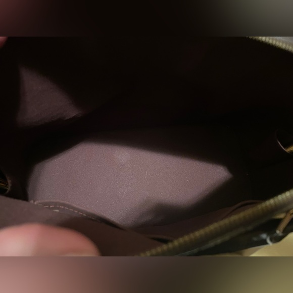 Louis Vuitton Alma PM Damier Ebene with dust bag, keys, receipt. Retail $2500 - Picture 4 of 12